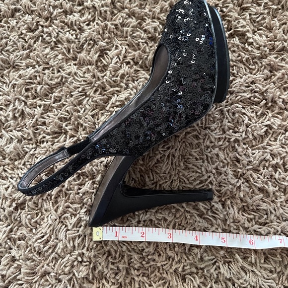 J. RENEE - Picture 3 of 3